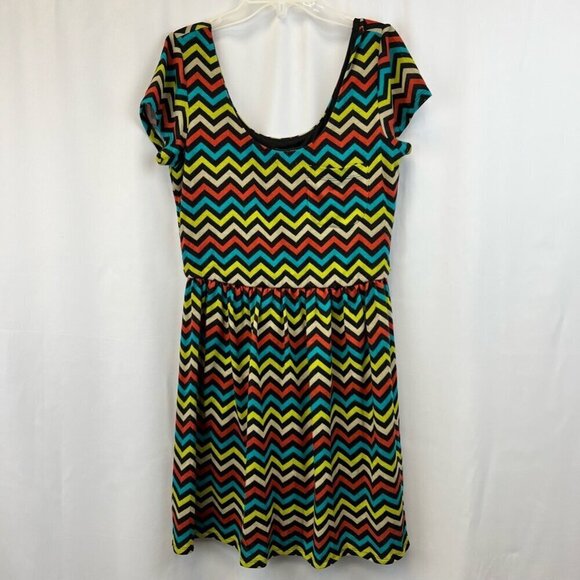 As U Wish Womens A Line Dress Blue Yellow Chevron Print Stretch Short Sleeve M - Picture 1 of 10